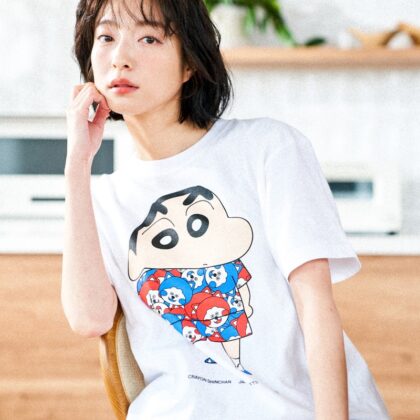 〈秋田犬 × 小新〉蠟筆小新角色T恤
